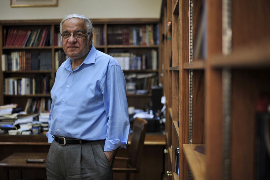 Διονύσης Σιμόπουλος: «Πάντα να κοιτάζετε ψηλά»