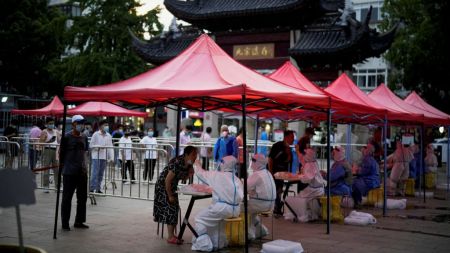 Κίνα: 80.000 τουρίστες εγκλωβισμένοι στο νησί Χαϊνάν λόγω κορωνοϊού