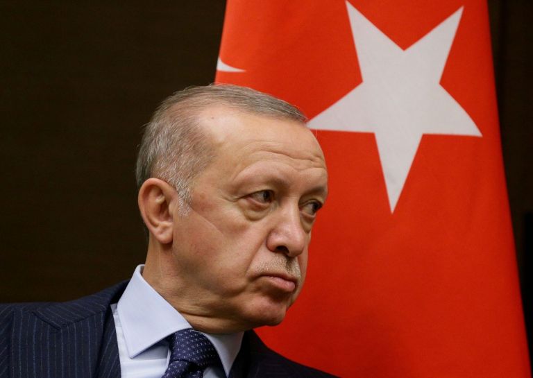 SZ: Η Τουρκία επιδιώκει την εύνοια των αυταρχικών ηγετών παρά το ότι είναι μέλος του ΝΑΤΟ | tovima.gr
