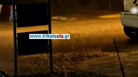Τρίκαλα: Δυνατό μπουρίνι σάρωσε την πόλη