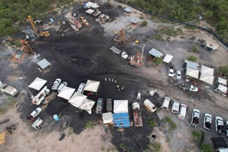 Μεξικό: Αυξάνουν οι ελπίδες ότι θα επιχειρήσουν δύτες για τη διάσωση των ανθρακωρύχων