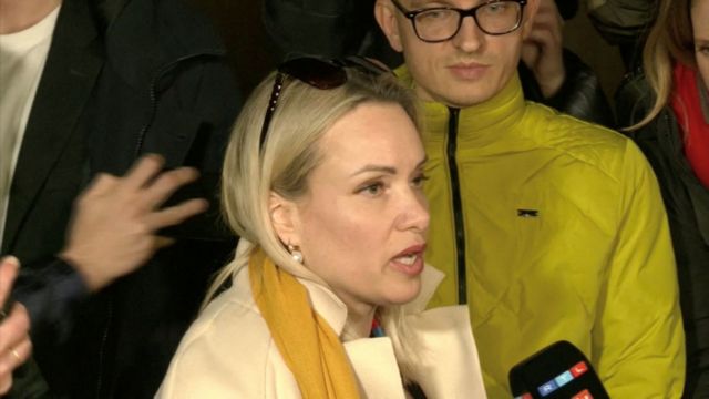 Ρωσία: Συνελήφθη η δημοσιογράφος Μαρίνα Οβσιανίκοβα | tovima.gr