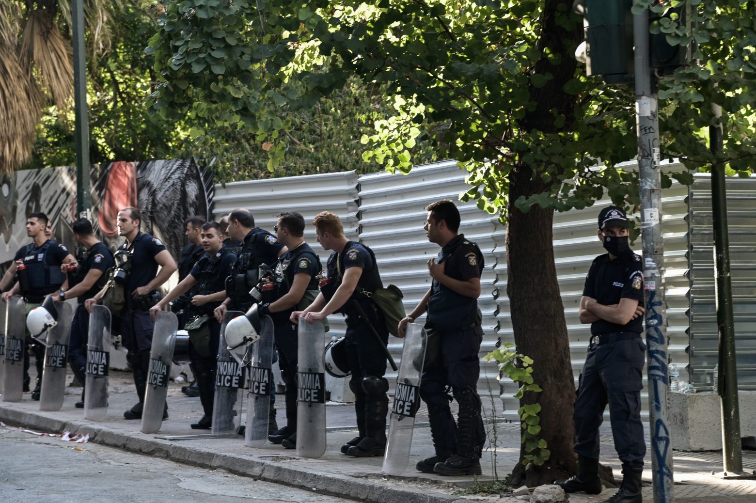 Εξάρχεια: Νέα ένταση στην περιοχή – Προσαγωγές από την αστυνομία σε συγκέντρωση για το μετρό