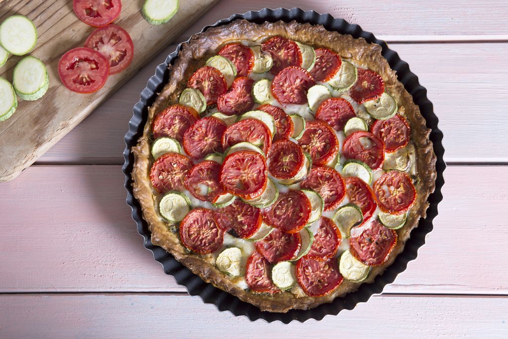 Τάρτα με έτοιμη ζύμη και λαχανικά