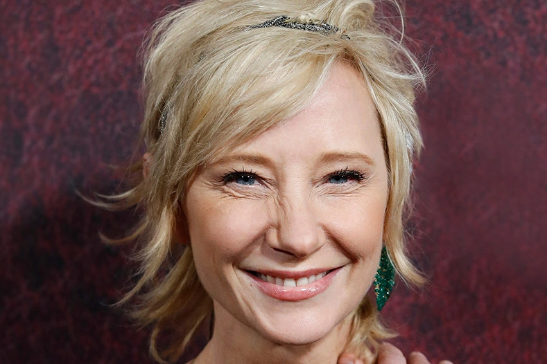 Αν Χεκ: Πέθανε η ηθοποιός – Αποσυνδέθηκε από το μηχάνημα υποστήριξης