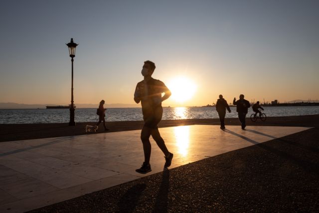 Κορωνοϊός: Τα μέτρα που θα ισχύσουν το φθινόπωρο για την πανδημία