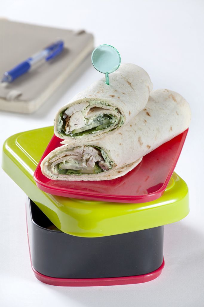 Wrap με κοτόπουλο και κρέμα αβοκάντο