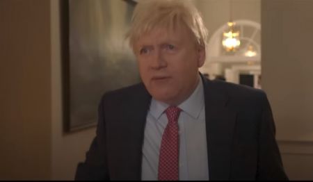 Μεταμορφώθηκε σε… Μπόρις Τζόνσον ο Κένεθ Μπράνα