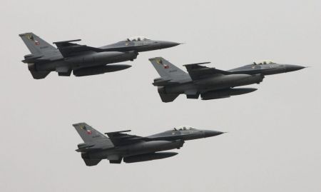 Αγκυρα: Ελληνικά μαχητικά λόκαραν τουρκικά F-16