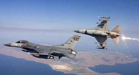 Για «παρενόχληση» από ελληνικά F-16 μιλά ξανά το τουρκικό υπουργείο Άμυνας