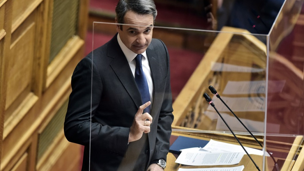 Mitsotakis dares opposition to table no-confidence motion, says he was surveilled under Tsipras