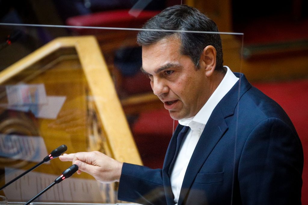 Τσίπρας σε Μητσοτάκη: Δεδομένη η δυσπιστία του λαού – Θα τη λάβετε στην κάλπη