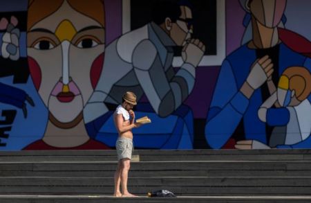 Economist: Οι κυρώσεις της Δύσης προς τη Ρωσία είναι ελαττωματικές