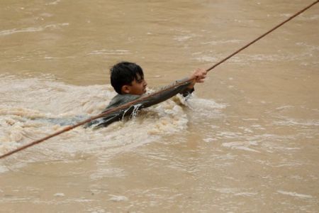Πακιστάν: Ξεπέρασαν τους 1.000 οι νεκροί από τις πλημμύρες