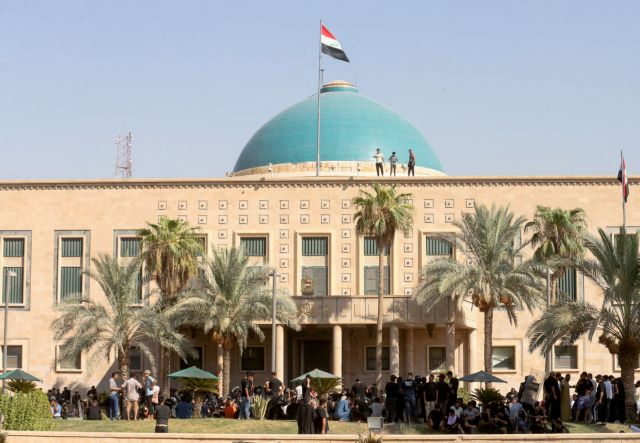 Χάος στο Ιράκ: Αιματηρές συγκρούσεις – Ενα βήμα πριν το πολιτικό αδιέξοδο