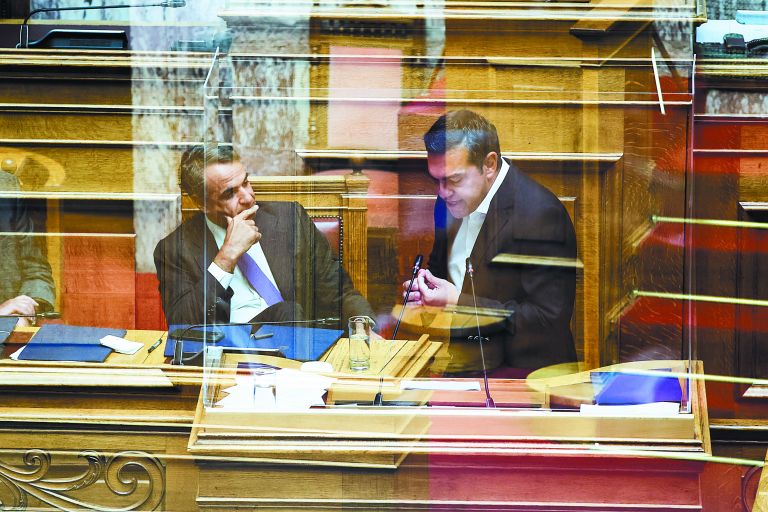 Πολιτικό μποξ χωρίς γάντια