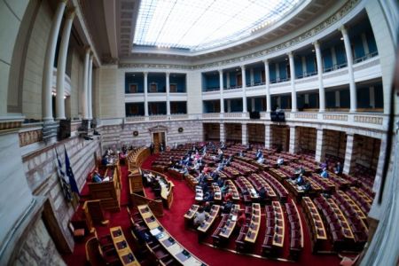 Εξεταστική Επιτροπή για τις υποκλοπές: «Παρών» ψηφίζει η ΝΔ στην πρόταση του ΠΑΣΟΚ