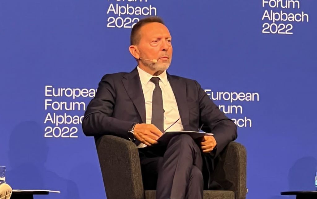 Πότε θα ηττηθεί το τέρας του πληθωρισμού – Τι είπε ο Στουρνάρας