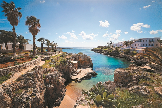 Οι χρυσοί γόνοι στα… λαϊκά πανηγύρια