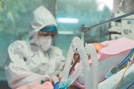 Η επέλαση της COVID-19 αλλάζει τα κριτήρια των θανάτων