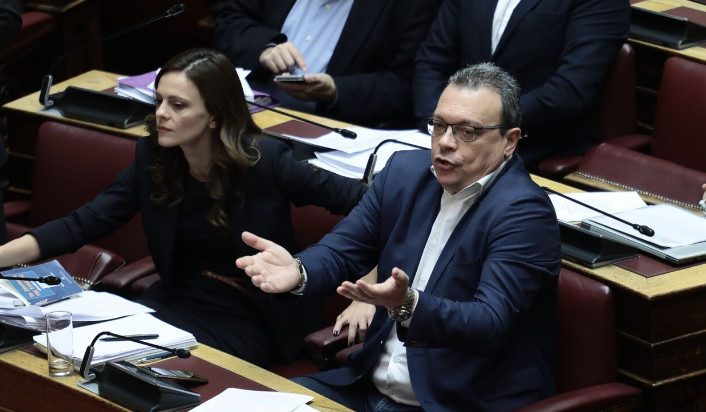 Φάμελλος – Αχτσιόγλου: Ξεπούλημα όλου του δικτύου φυσικού αερίου εις βάρος του δημόσιου συμφέροντος