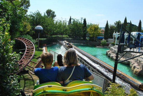 Ατύχημα στο Allou Fun Park – Τέσσερις τραυματίες στο νοσοκομείο