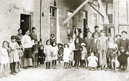 Βόλος: Το καταφύγιο των προσφύγων