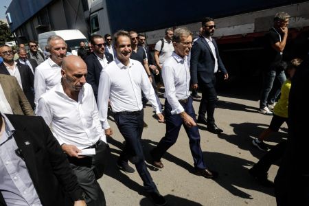 Μητσοτάκης: Επίσκεψη στα περίπτερα της ΔΕΘ – Τι αποκάλυψε για τα μέτρα που θα ανακοινώσει