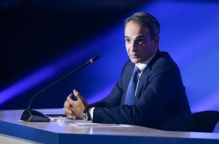 Greek PM Mitsotakis at TIF: Incentive for the use of heating oil with intervention at the pump