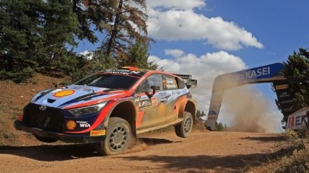 Θριαμβευτής στο ΕΚΟ Ράλλυ Ακρόπολις 2022 ο Νεβίλ