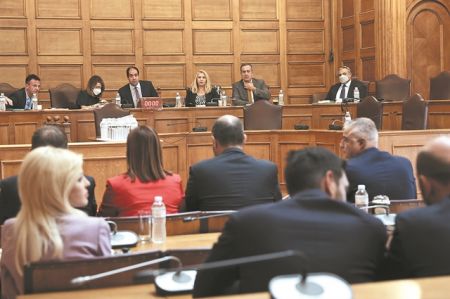 Αναζητείται το «άπλετο φως» στην Εξεταστική