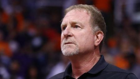 Χαμός στο NBA με τον ιδιοκτήτη των Σανς