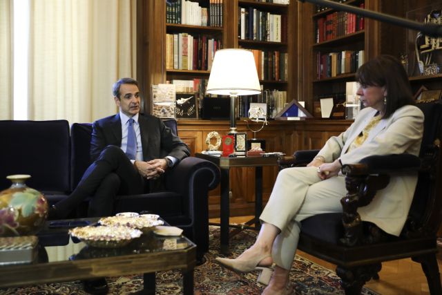 Αύριο η καθιερωμένη συνάντηση Μητσοτάκη – Σακελλαροπούλου