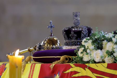 Βασίλισσα Ελισάβετ: Γιατί δεν αφήνουν τους Κινέζους να δουν το φέρετρο