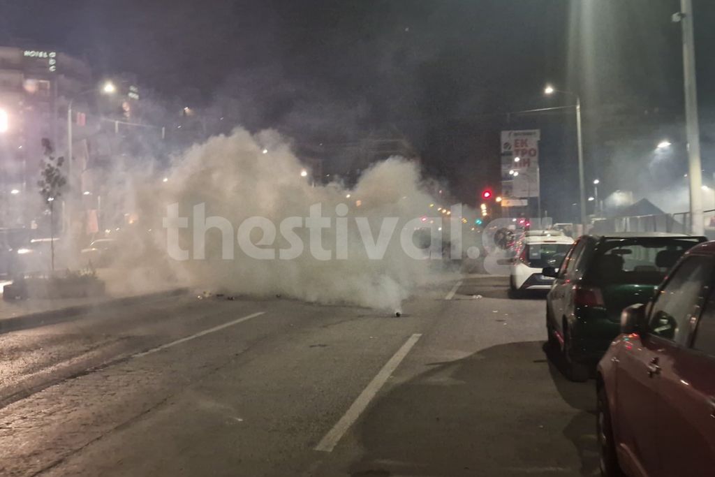 Νύχτα επεισοδίων στο ΑΠΘ: Χημικά ενώ γινόταν συναυλία