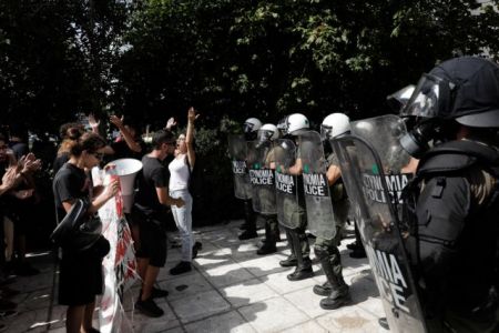 Θεσσαλονίκη: Μία σύλληψη και τέσσερις προσαγωγές για τα επεισόδια στο ΑΠΘ