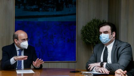 «Οργασμός» σχεδίων από Πιερρακάκη και Χατζηδάκη