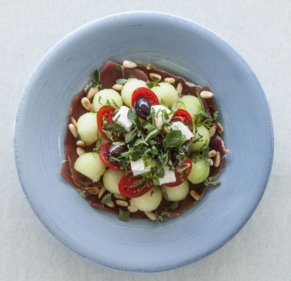 Σαλάτα με πεπόνι και νούμπουλο