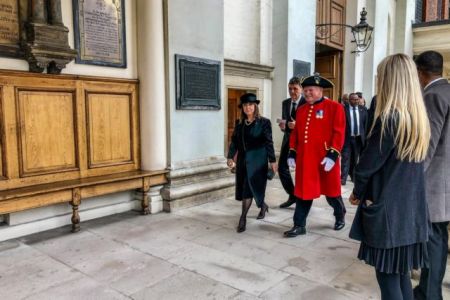 Η παρουσία της Κατερίνας Σακελλαροπούλου στην κηδεία της βασίλισσας Ελισάβετ