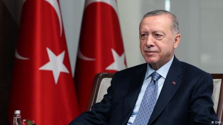 Νέα επίθεση Ερντογάν σε Μητσοτάκη:  Να ξέρεις ότι οι τρελοί Τούρκοι θα κάνουν γιουρούσι
