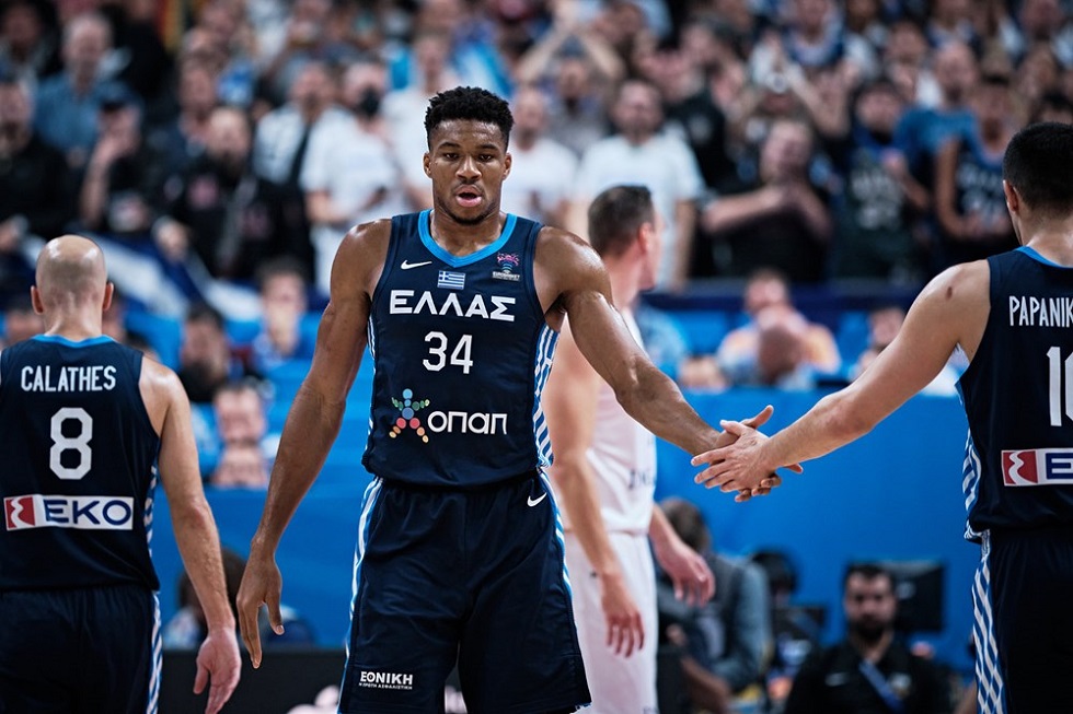 Αντετοκούνμπο: «Ο κόσμος δε με λέει Nigerian Freak, αλλά πρέπει να καταλάβει πως είμαι και Έλληνας και Νιγηριανός»