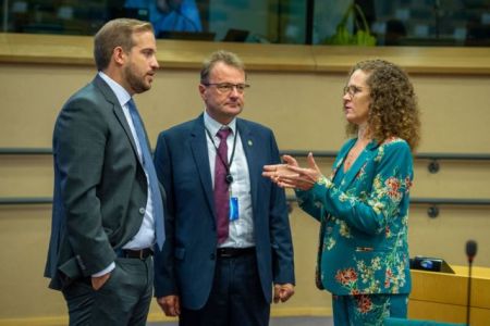 PEGA: Στην Ελλάδα η επιτροπή του ευρωκοινοβουλίου για τις υποκλοπές