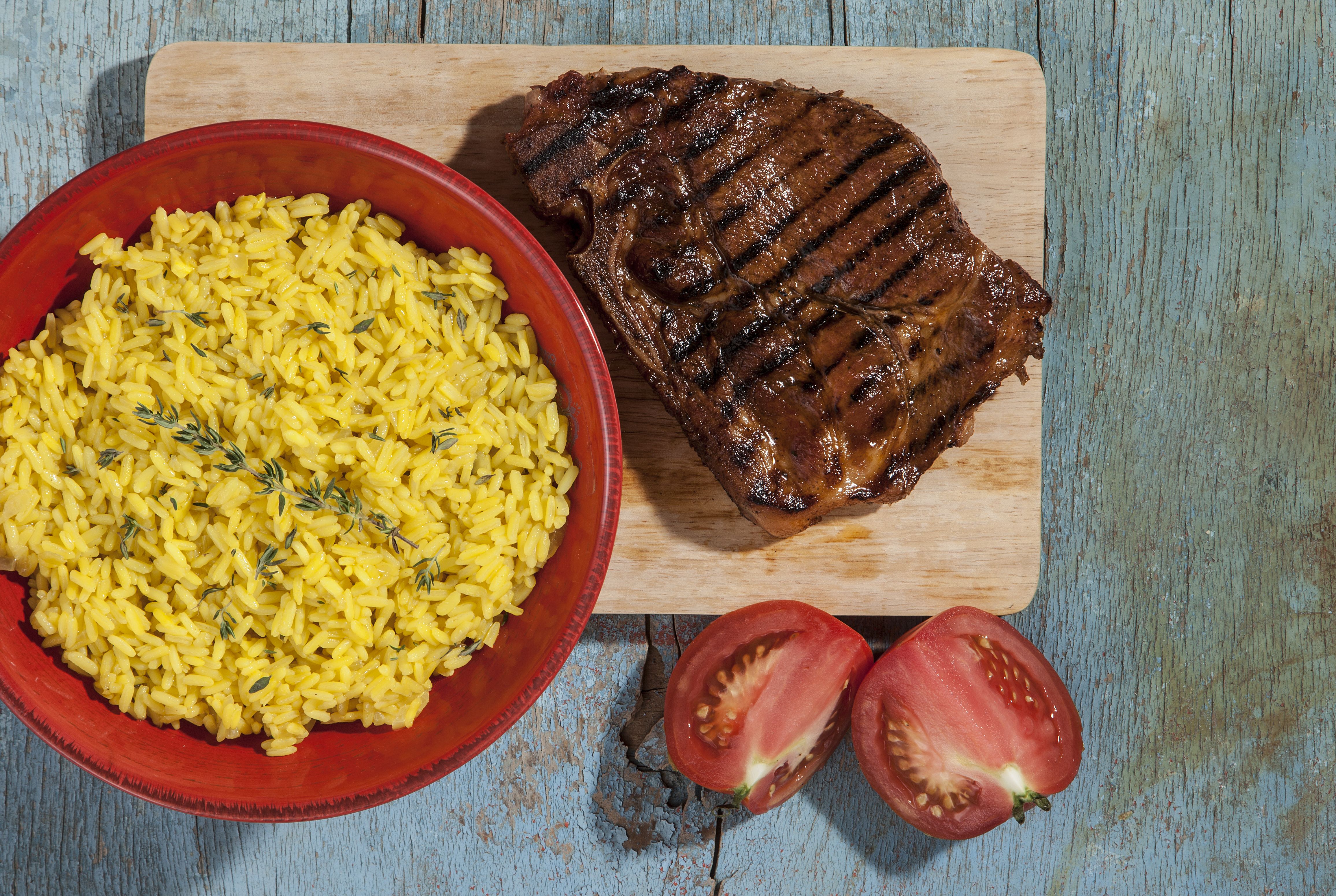 Μοσχαρίσια μπριζόλα με ρύζι