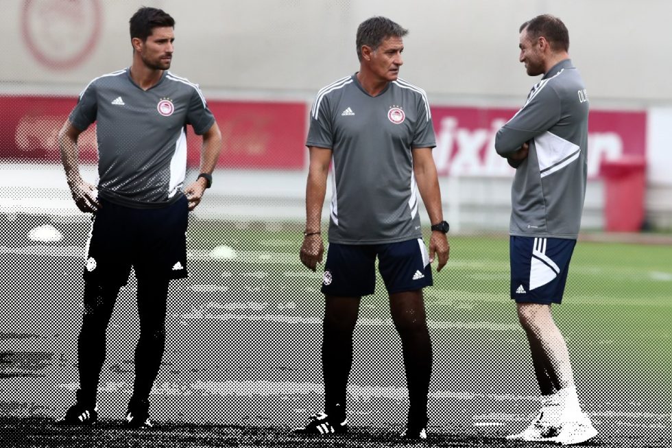 Ηγετική ομιλία Μίτσελ στο Ρέντη: «Ό,τι προκύψει, να έρχεστε να μου το λέτε»