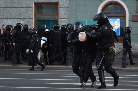 Ρωσία: Πάνω από 730 συλλήψεις σε διαδηλώσεις κατά της επιστράτευσης