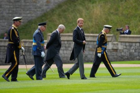 Πρίγκιπας Χάρι: Βρετανικά ΜΜΕ αποκαλύπτουν πώς έμαθε τον θάνατο της βασίλισσας Ελισάβετ