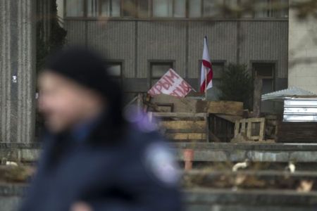 Ρωσία: Ο Πούτιν στέλνει στρατεύματα στα σύνορα με τη Γεωργία