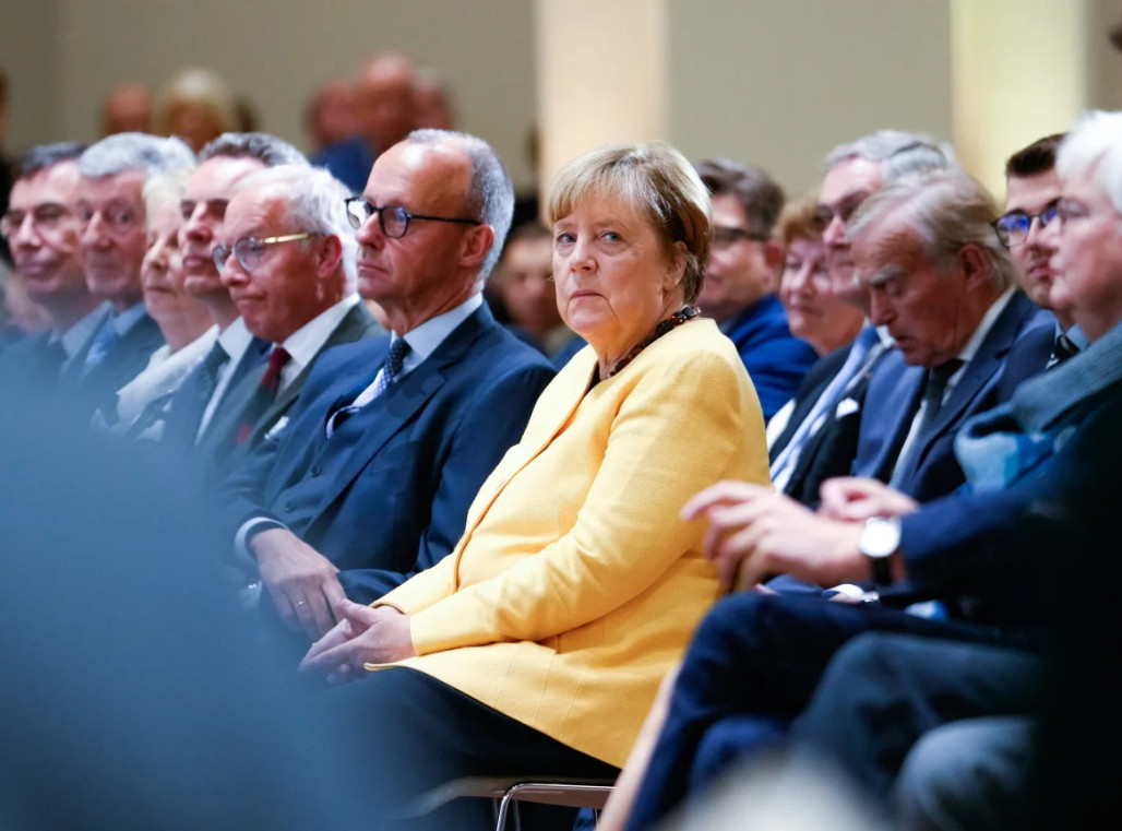 Άνγκελα Μέρκελ: «Πάρτε σοβαρά τις απειλές Πούτιν για τα πυρηνικά»