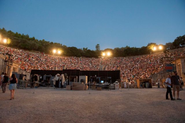 «Να σταματήσουν οι παραστάσεις στην Επίδαυρο»