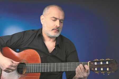 Ο Παναγιώτης Μάργαρης συναντά την Ελένη Βιτάλη